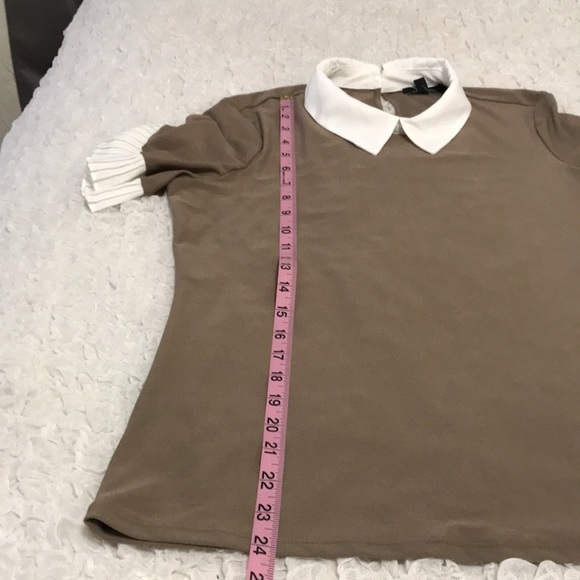 NWT A.U.W Tan blouse shirt with white collar and sleeves size Medium - Picture 12 of 13